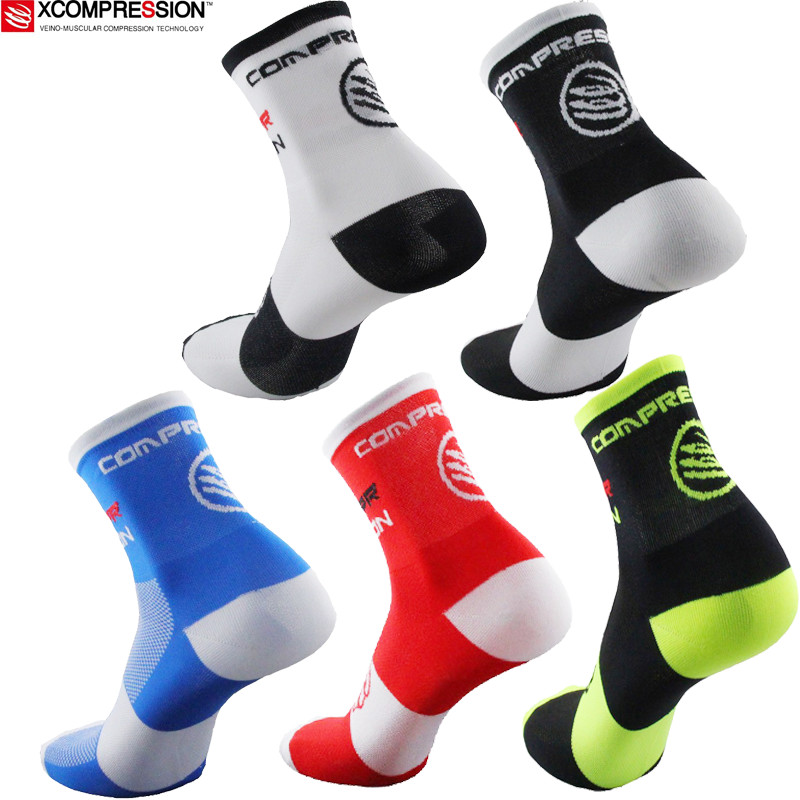 2017 New Cycling Socks High El - Sock Garter Men recension och pris